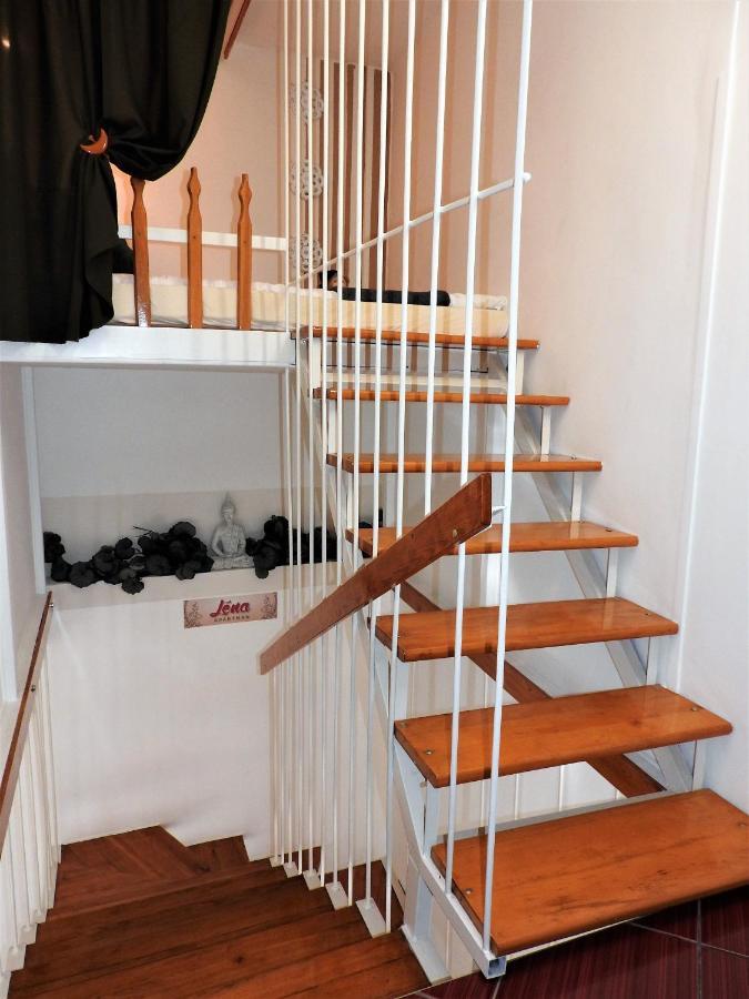Lena Apartman - Eger Luaran gambar
