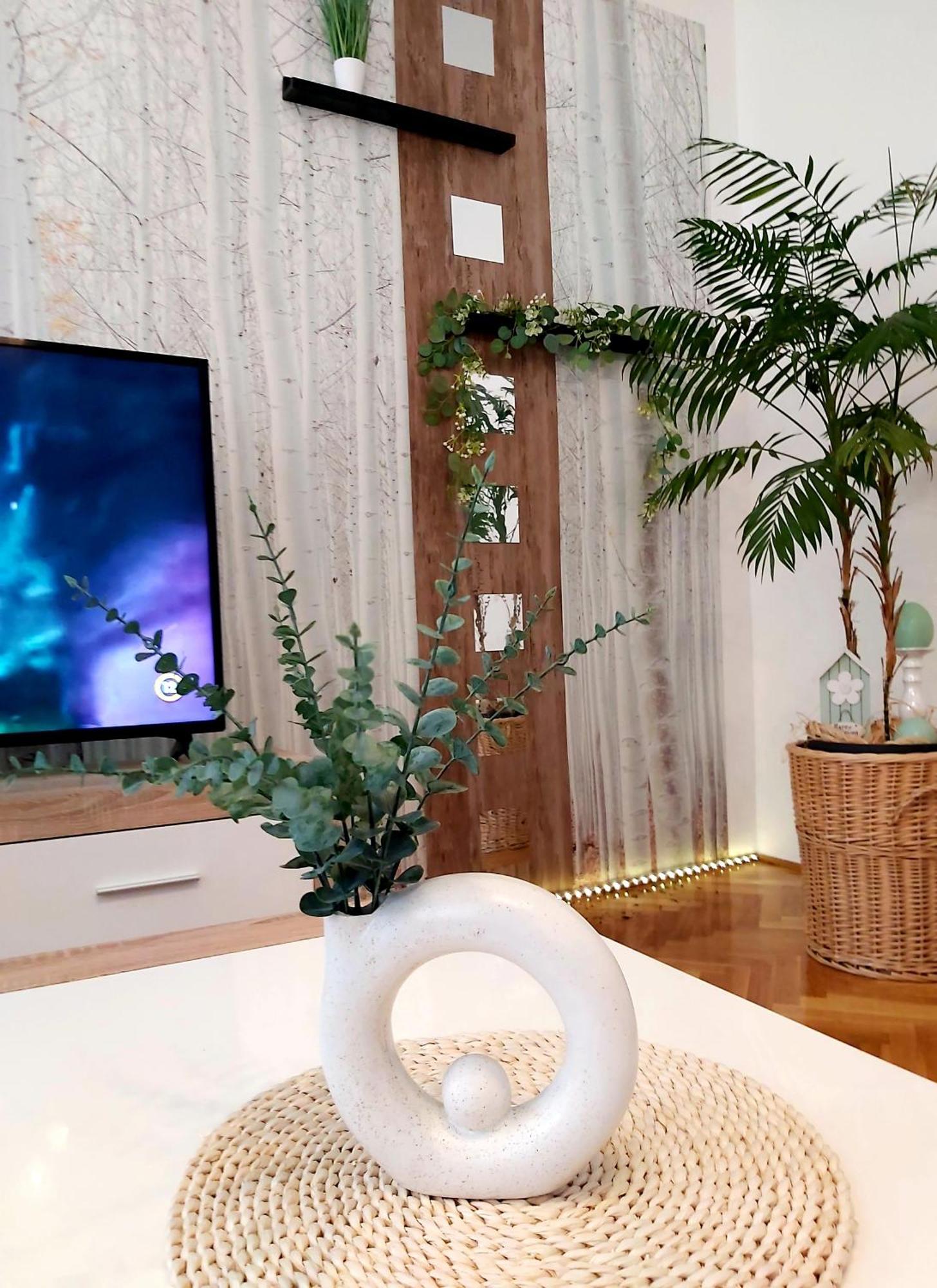 Lena Apartman - Eger Luaran gambar