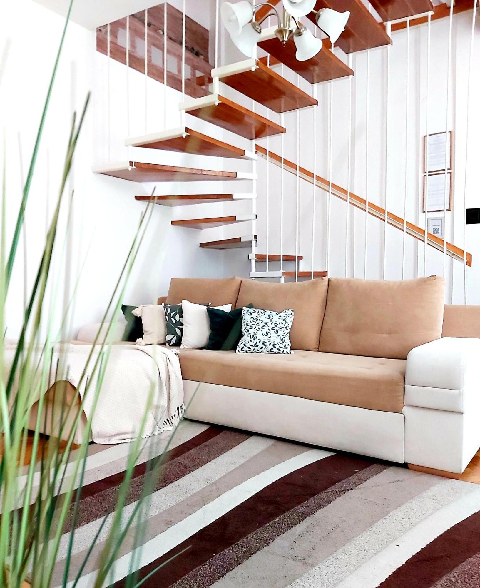 Lena Apartman - Eger Luaran gambar